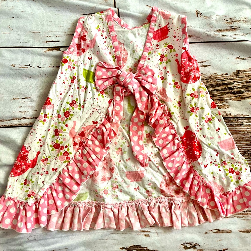 🍓Handmade☕️ by Etsy maker J. Marie 2 piece outfit featuring strawberries and tea - Picture 6 of 11